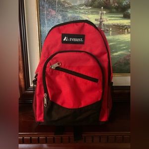 NWOT Stylish Unisex Everest Small Backpack in the Color Red